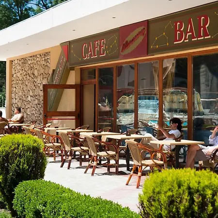 Отель Mercury 4*